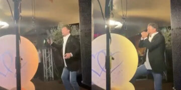 Tino Martin ging wel heel lekker tijdens zijn optreden