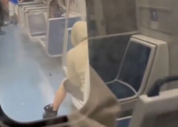 Man wordt aangevallen door een groep